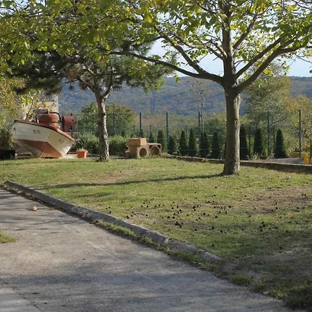 With Parking Space - 7468 Labin (Istria)