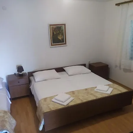 With A Parking Space - 7468 Apartman Labin
